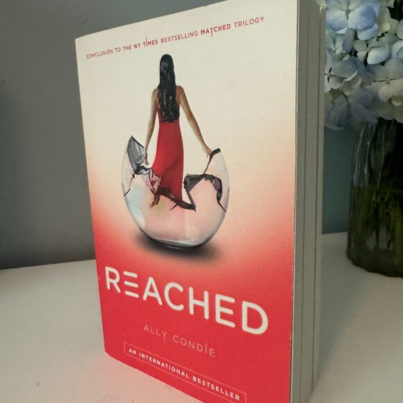 Matched Trilogy by Ally Condie - Picture 4 of 4